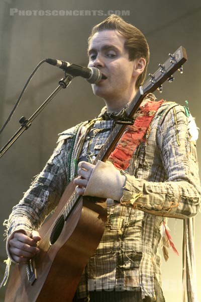 JONSI - 2010-08-28 - SAINT CLOUD - Domaine National - Scene de la Cascade - 